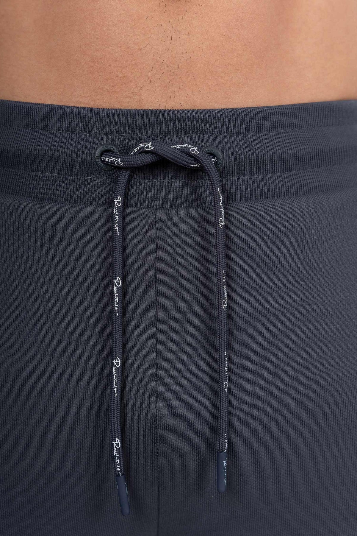 Herren Regular Fit Jogginghose Marken-Stick in Anthracite – Reichstadt – Ansicht 8